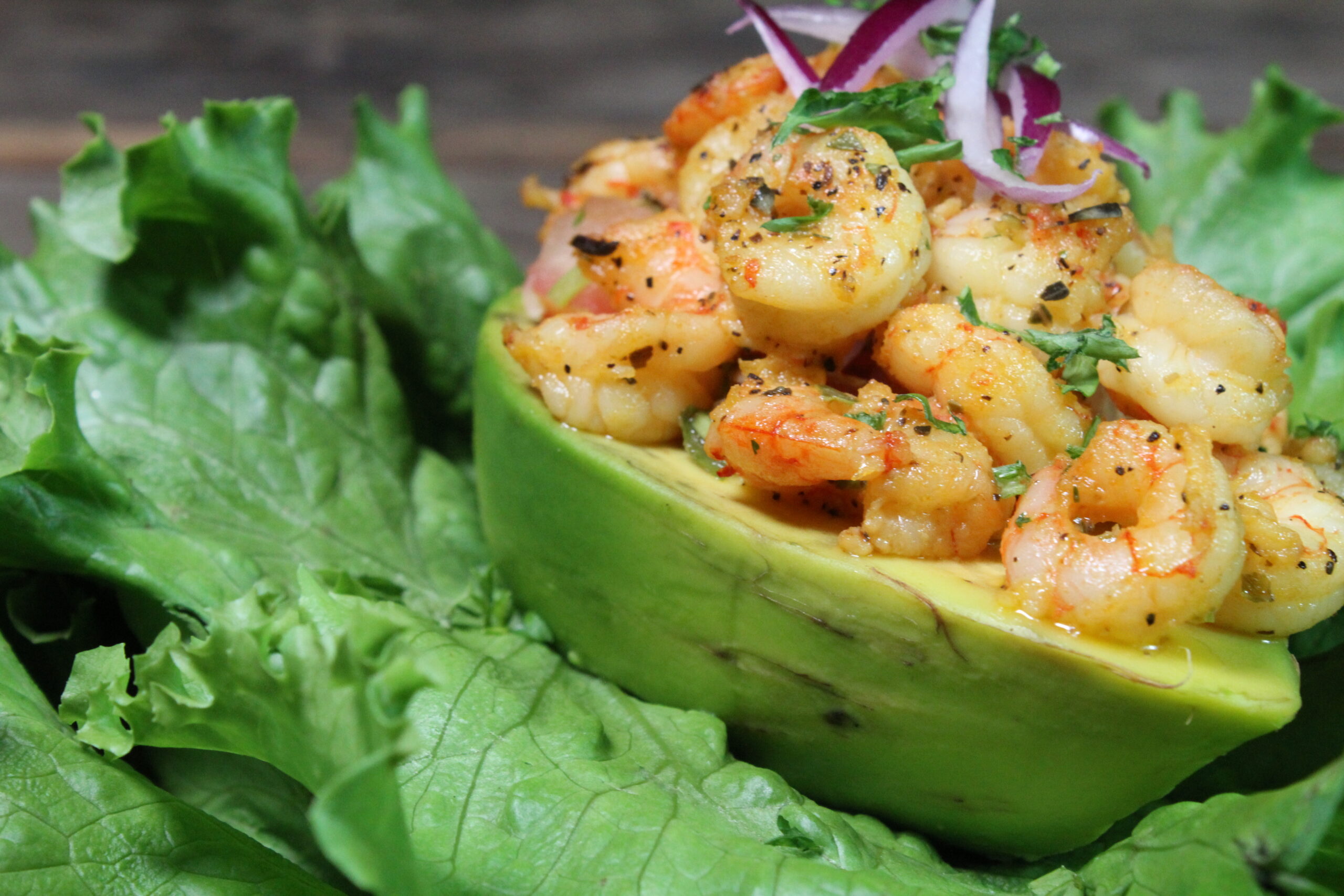 Aguacate con Camarones